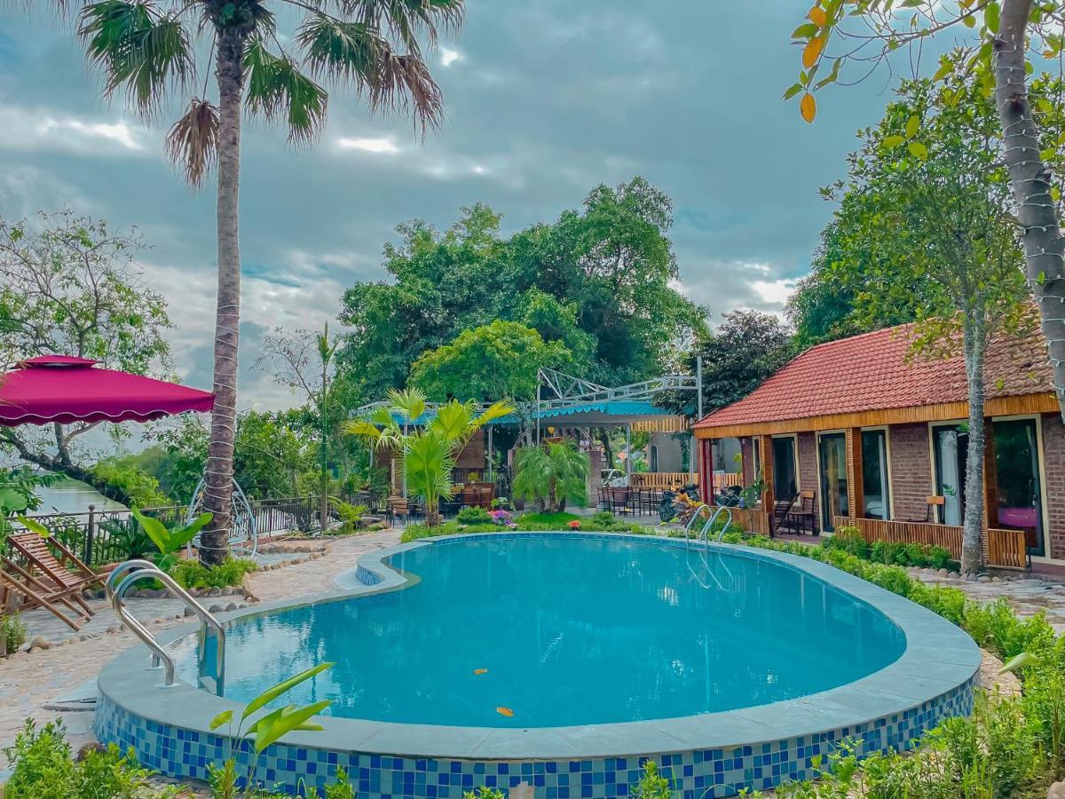 D&D Riverside Homestay Xuan Son Экстерьер фото