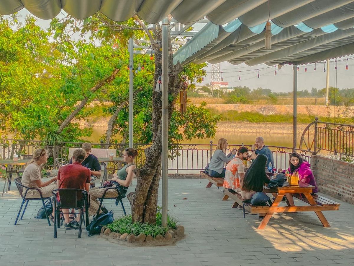 D&D Riverside Homestay Xuan Son Экстерьер фото